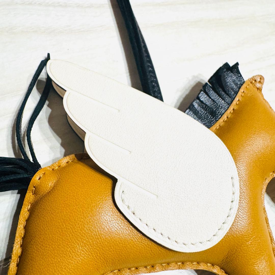 エルメス　ロデオペガサスチャームMM アニューミロ　セサミ×ブラック×ホワイト