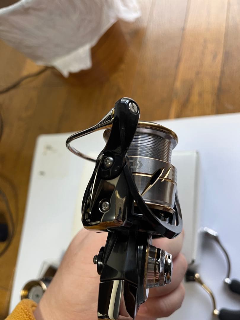 【美品】20ルビアス FCLT 2000S-XH日本製(替スプール、ハンドル付)