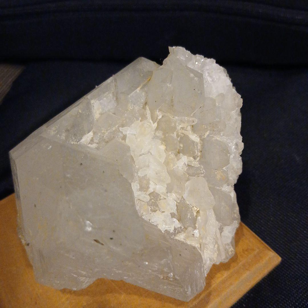 【特別出品】パワーストーン店オーナーの秘蔵石　宮崎県日ノ影水晶【激貴重品】