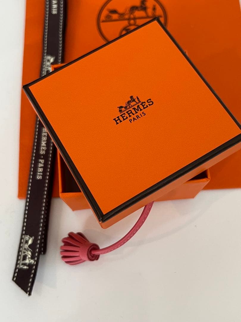 エルメス☆HERMES☆カルメンチータブックマーク チャーム☆ローズアザレ