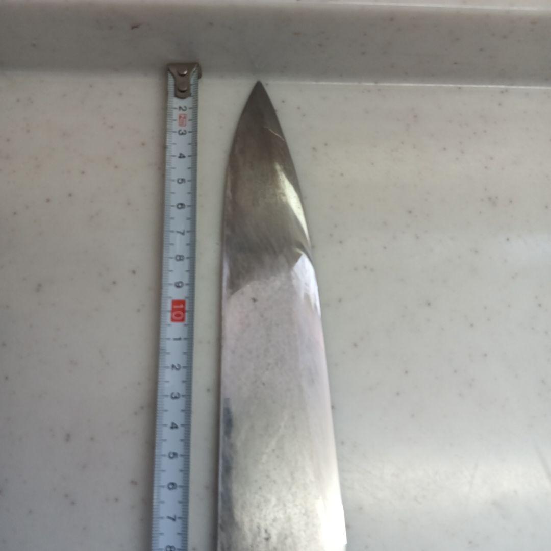 正本の刃渡り約30cmの牛刀