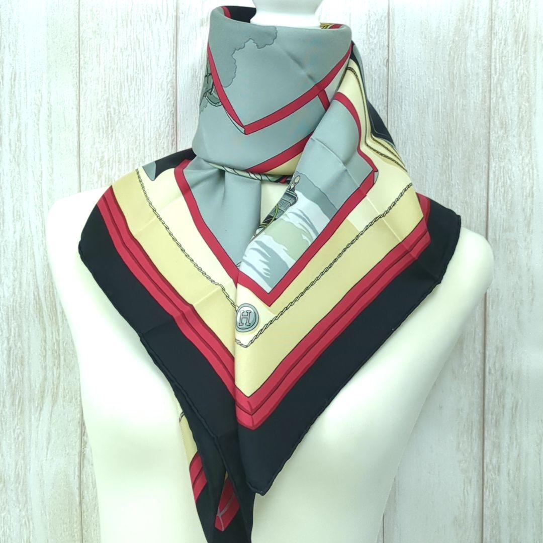 HERMES エルメス 100% シルク スカーフ フランス製【未使用に近い】
