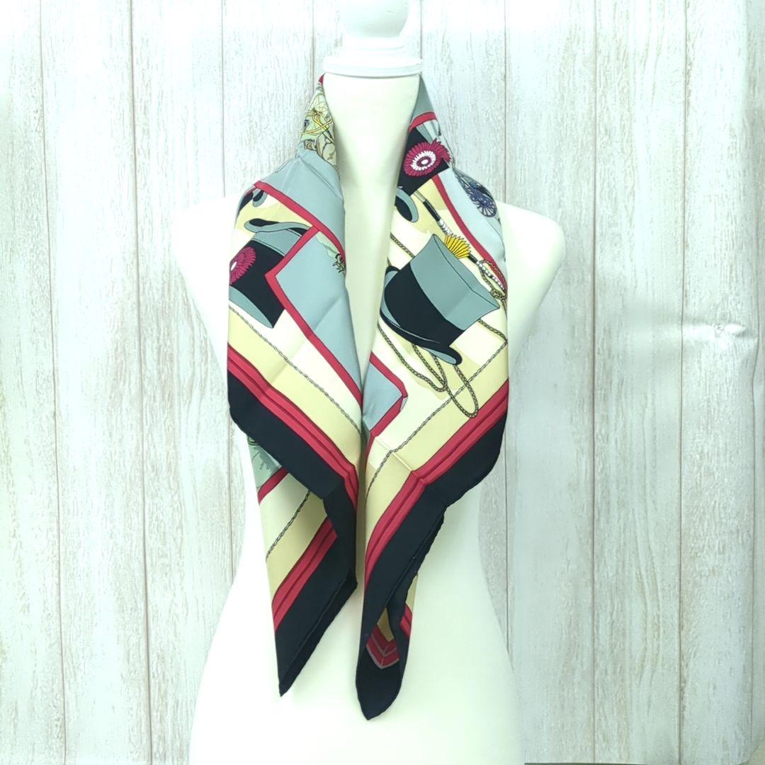 HERMES エルメス 100% シルク スカーフ フランス製【未使用に近い】