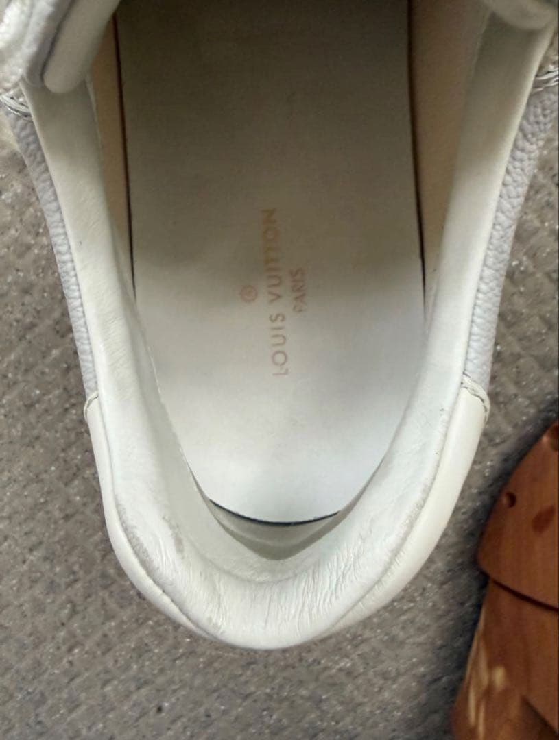 ルイヴィトン ランアウェイ モノグラム スニーカー 26.5cm〜27cm相当