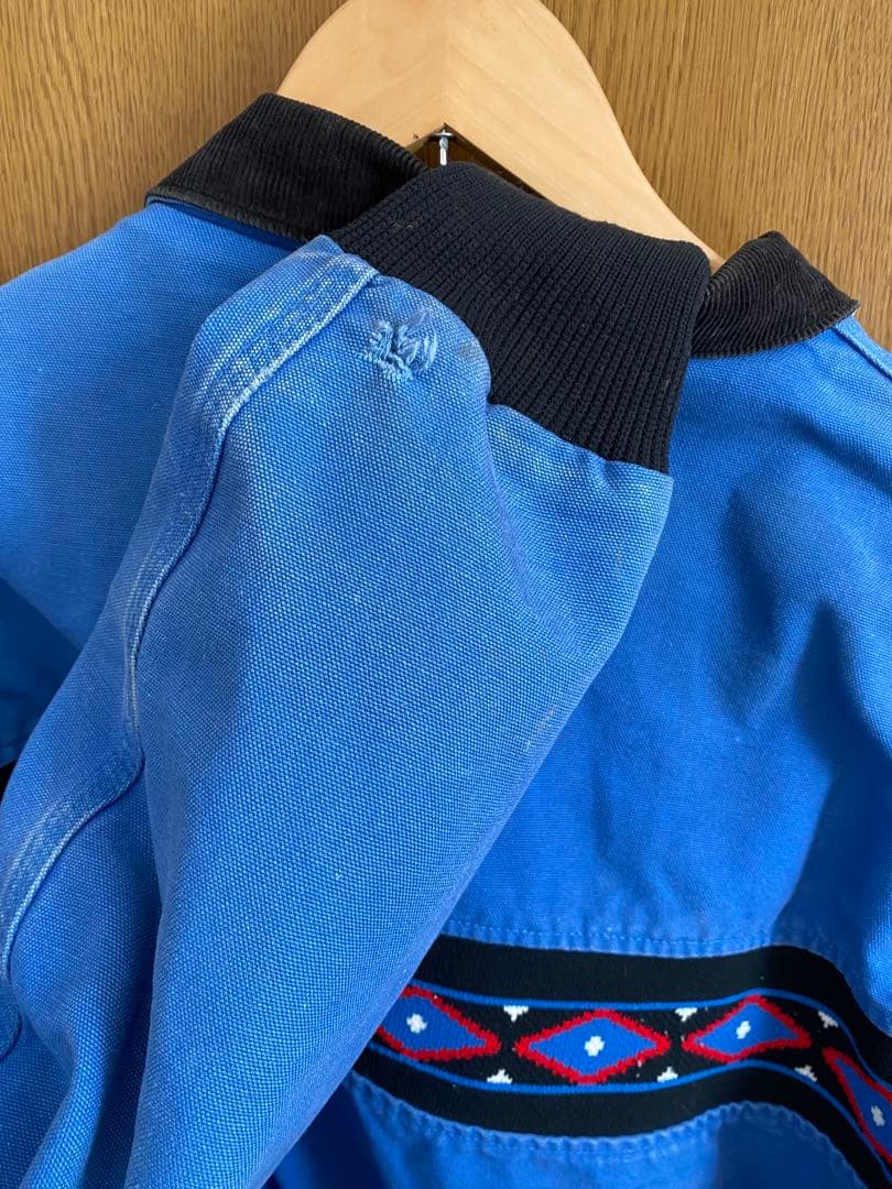 Carhartt ボンバージャケット 青