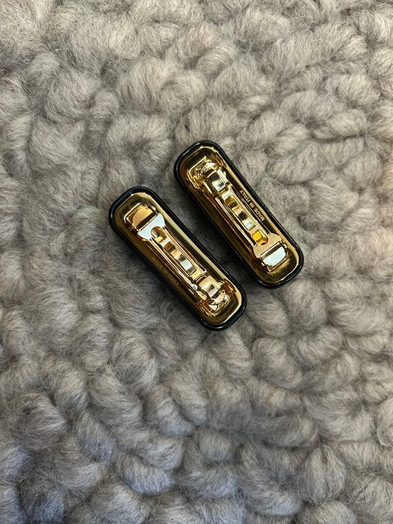 miu miu ヘアピン 2個セット ブラック