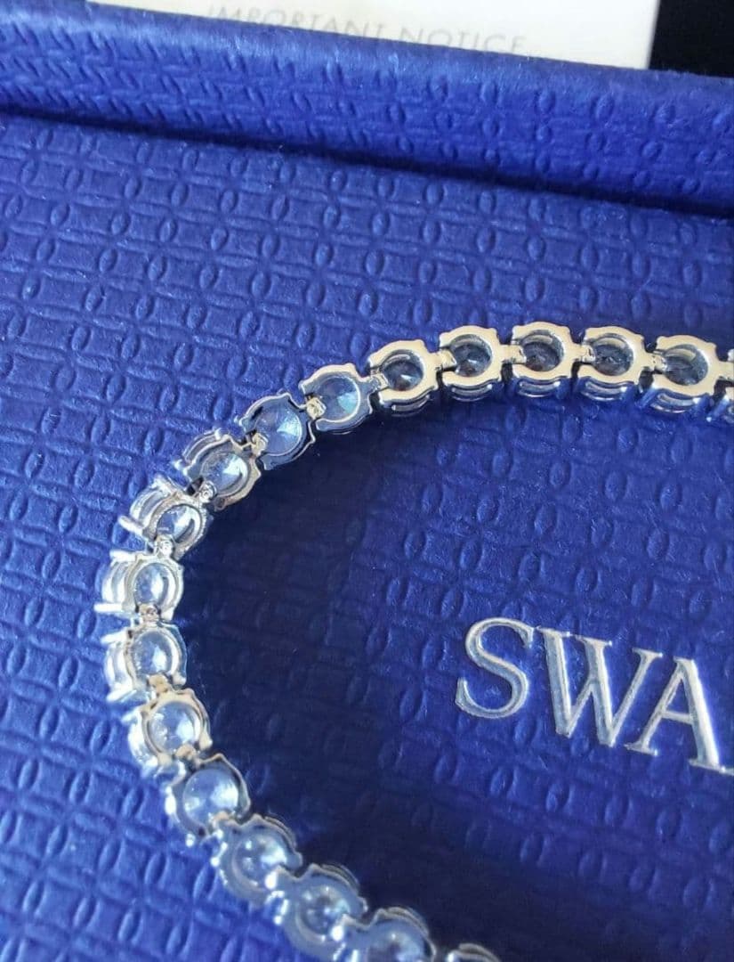 ななさん専用 テニス Dluxe ブレスレット スワロフスキー