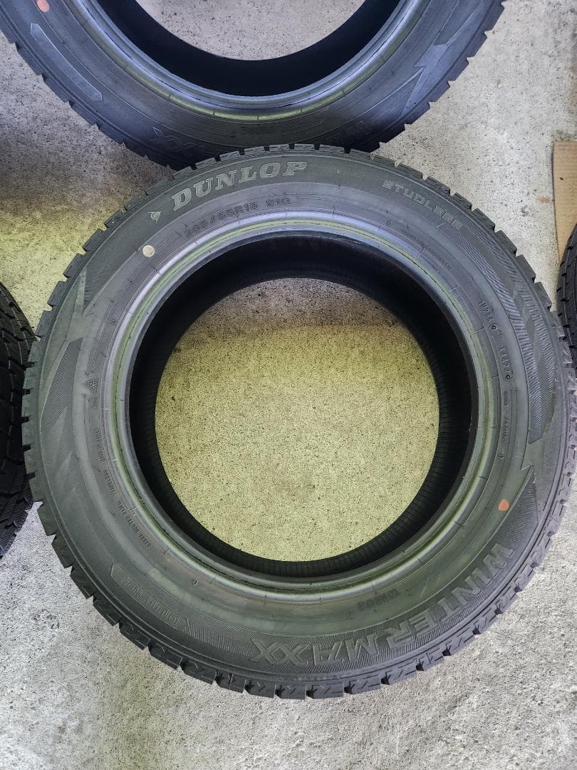 送料込☆2023年製ダンロップ タイヤ205/55R16日本製☆4本