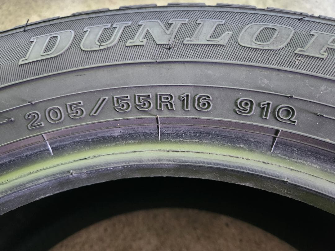 送料込☆2023年製ダンロップ タイヤ205/55R16日本製☆4本