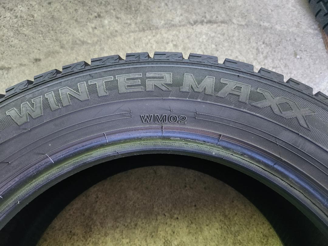 送料込☆2023年製ダンロップ タイヤ205/55R16日本製☆4本