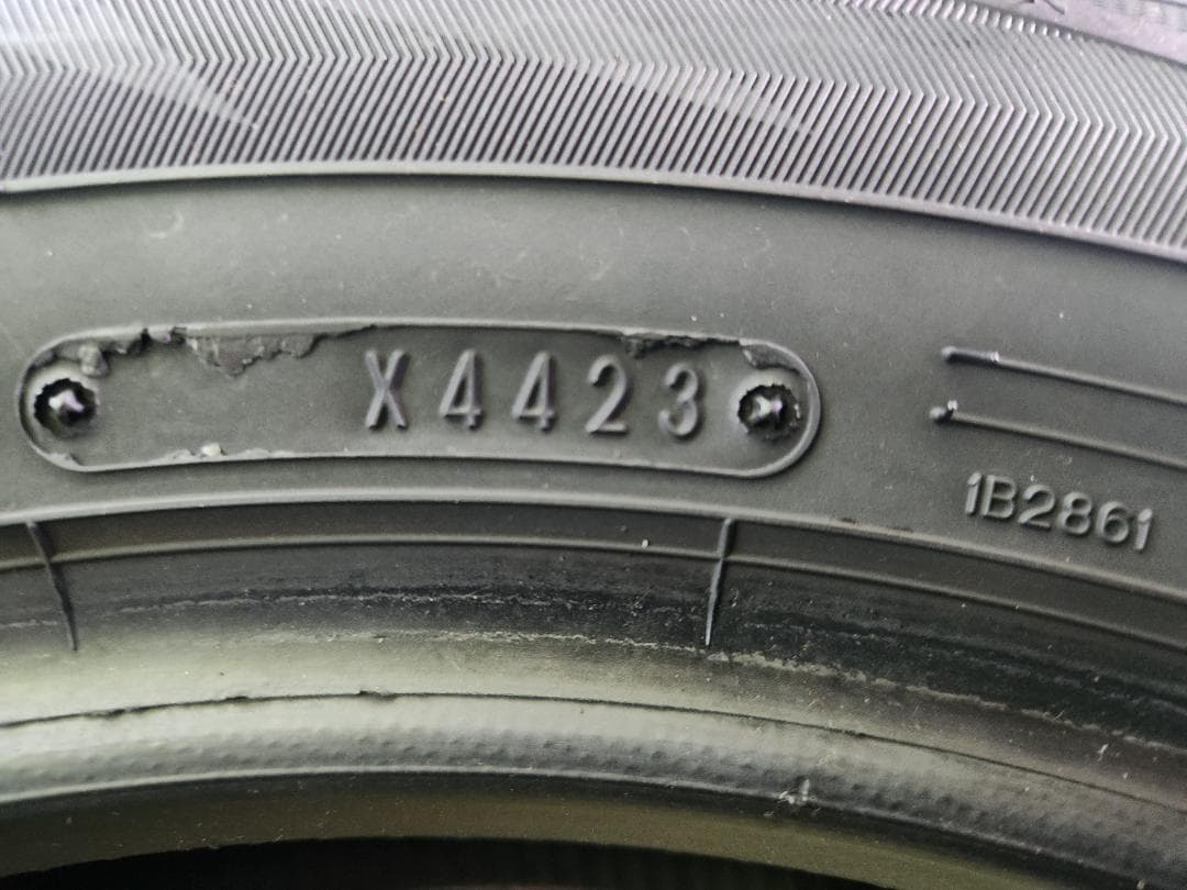 送料込☆2023年製ダンロップ タイヤ205/55R16日本製☆4本