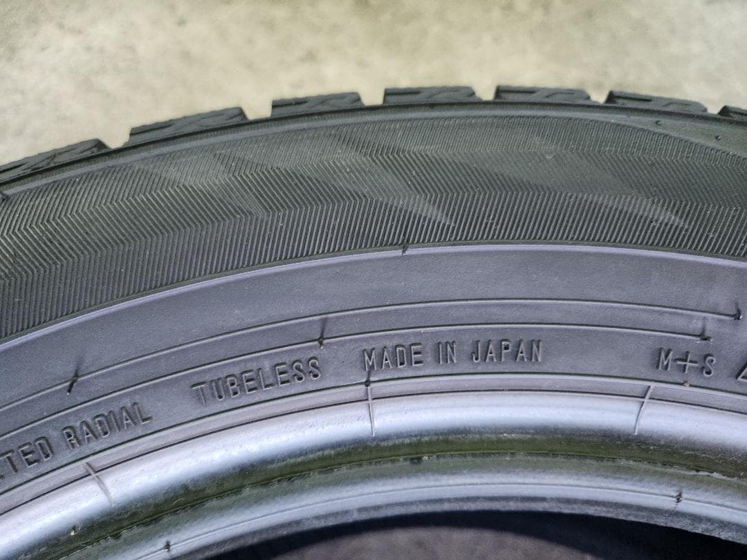 送料込☆2023年製ダンロップ タイヤ205/55R16日本製☆4本