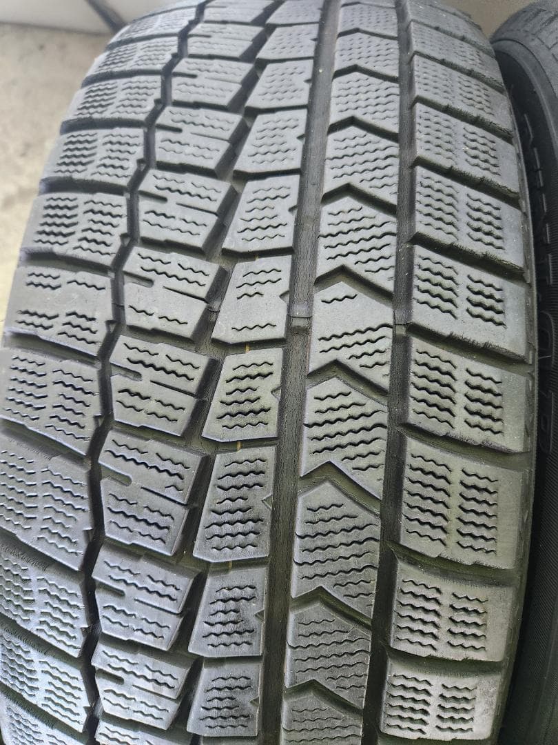 送料込☆2023年製ダンロップ タイヤ205/55R16日本製☆4本