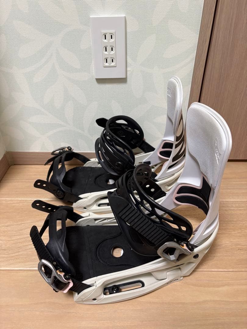 Burton CartelX EST ビンディング M ホワイト/ブラック