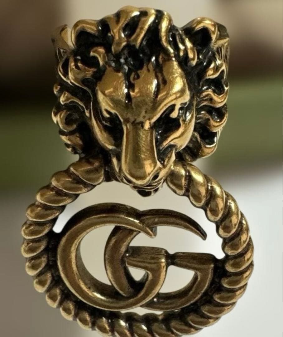 GUCCIライオンロゴ付きリング