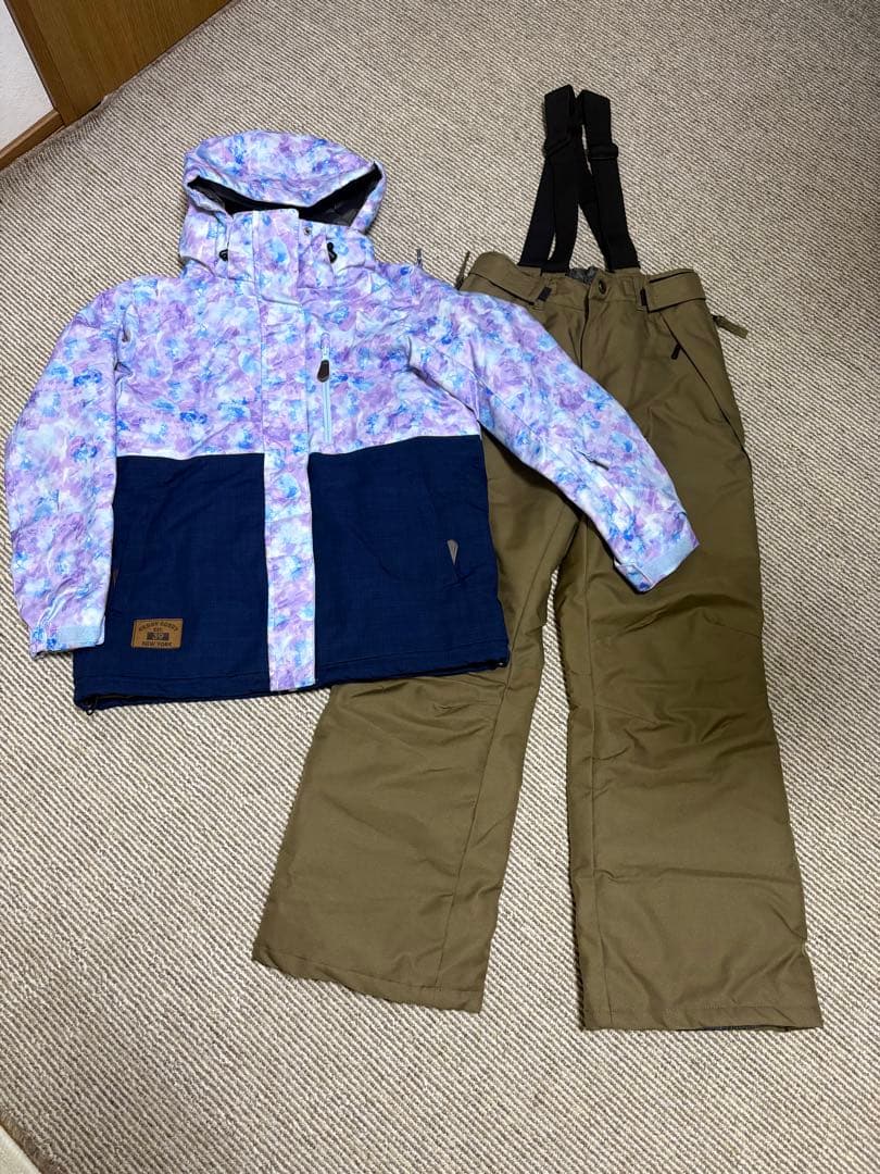 cosby スキーウェアー　女の子　レディース　サイズＭ