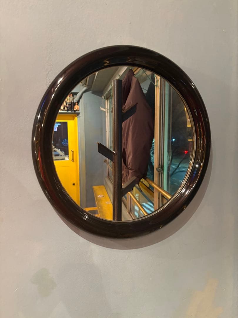 黒い円形壁掛け鏡 直径約30cm