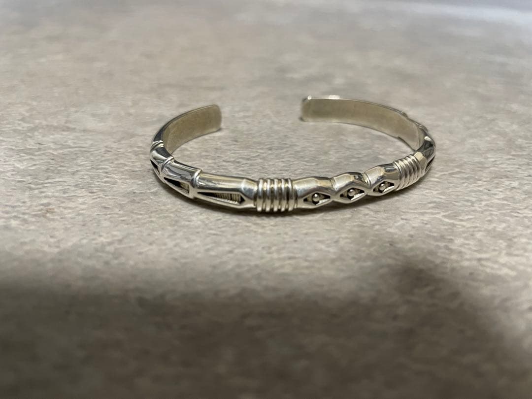 Jennifer Curtis ジェニファー カーティス　navajo バングル