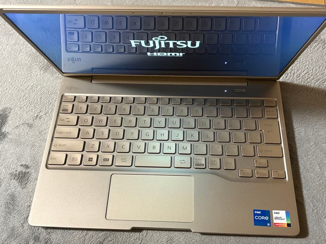 富士通 LIFEBOOK ゴールド Intel Core