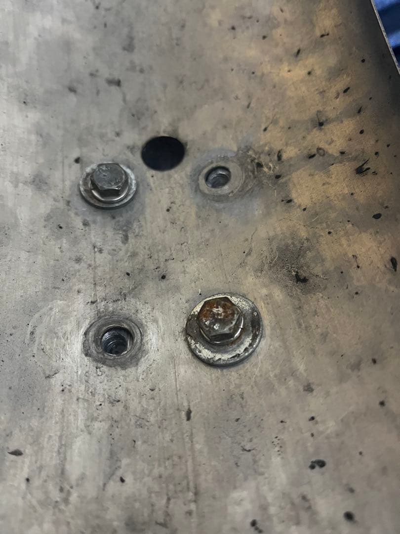 sr400 リアフェンダー　ジャンク