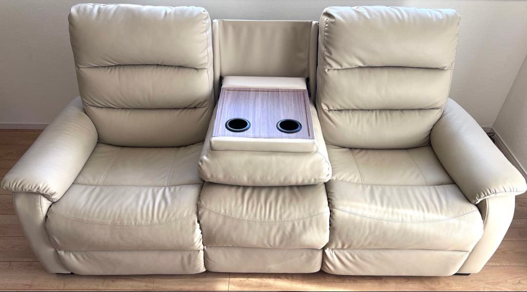 ★値下げしました！3人用電動リクライニングソファ/ Nビリーバ