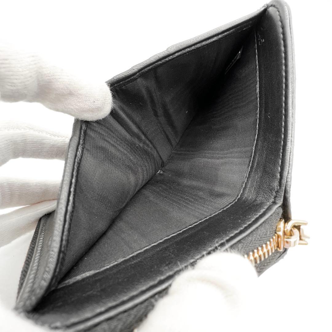 【美品✨】 ミュウミュウ 二つ折り財布 マテラッセ ラウンドジップ ブラック 黒