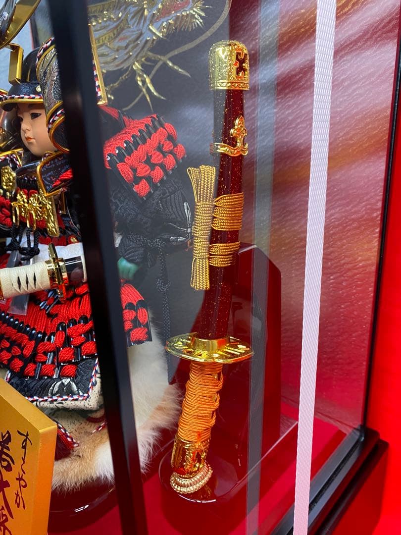 上杉謙信　東京久月　五月人形　家紋付き若大将飾りオルゴール付六角形ガラスケース入