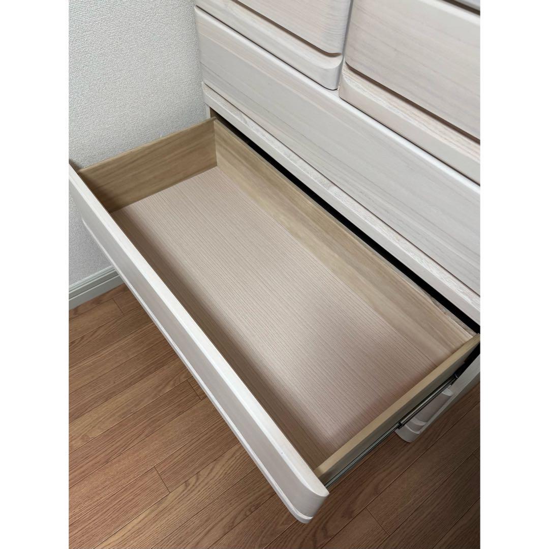 ハイチェスト ホワイト クエスト