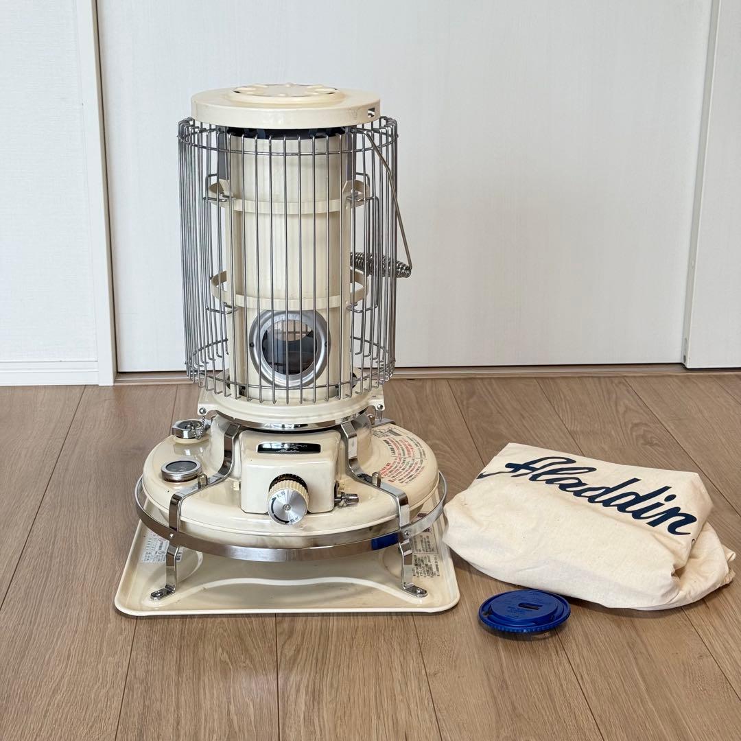 アラジンAladdin BF3911ホワイト 石油ストーブ　2017年製