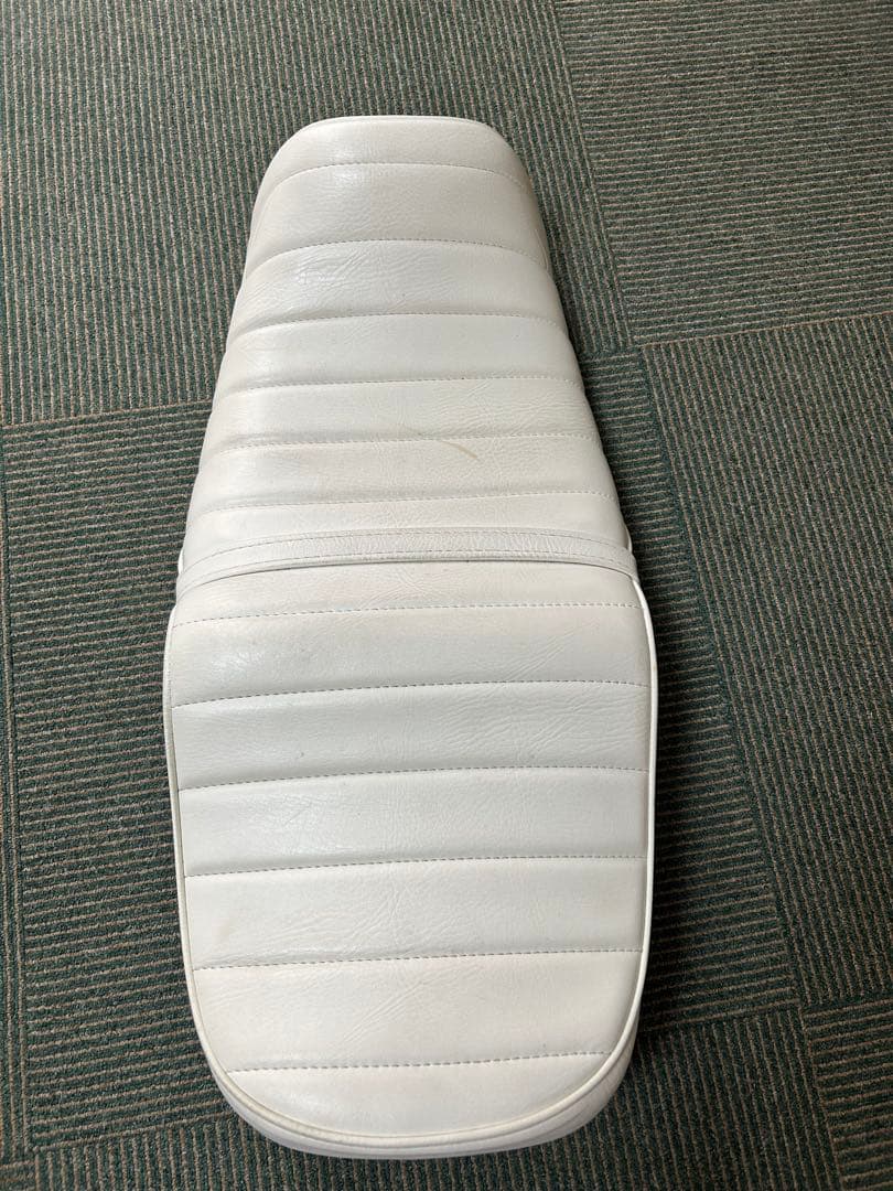 ジェイド250 白皮 タックロールシー　値下げ可