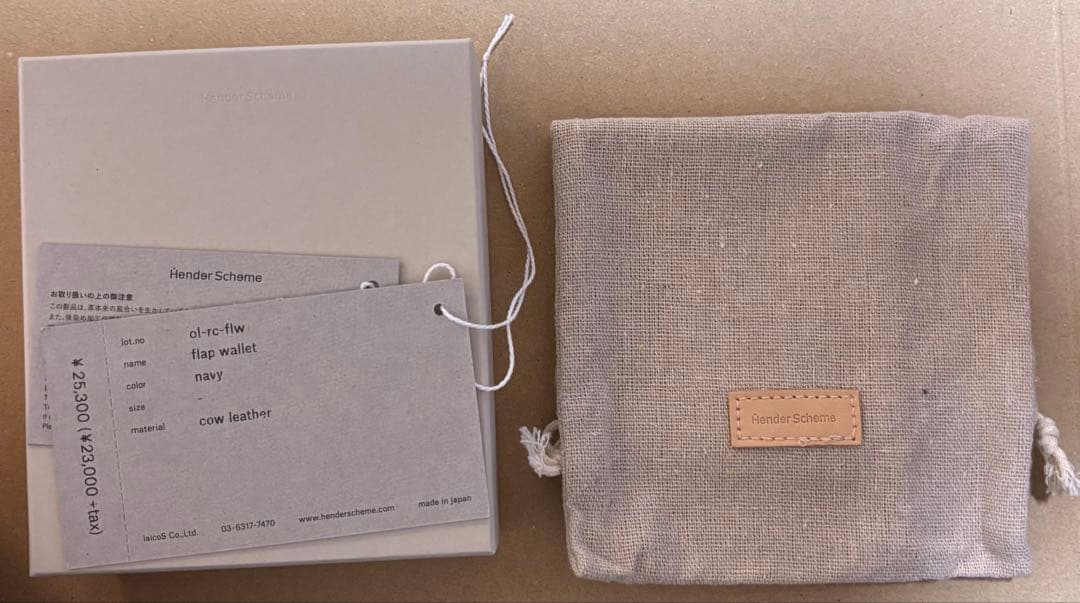 Hender scheme flap wallet ネイビー