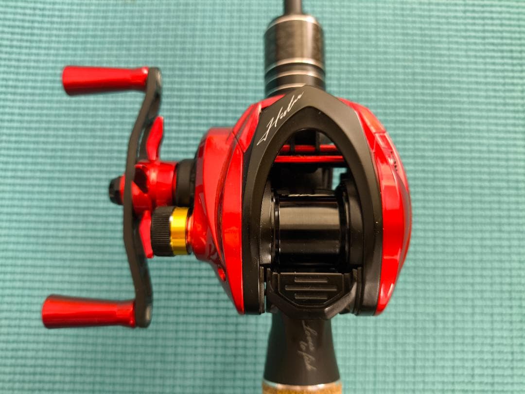 美品【超軽量BFSリール】Histar giu Dragon(左ハンドル)