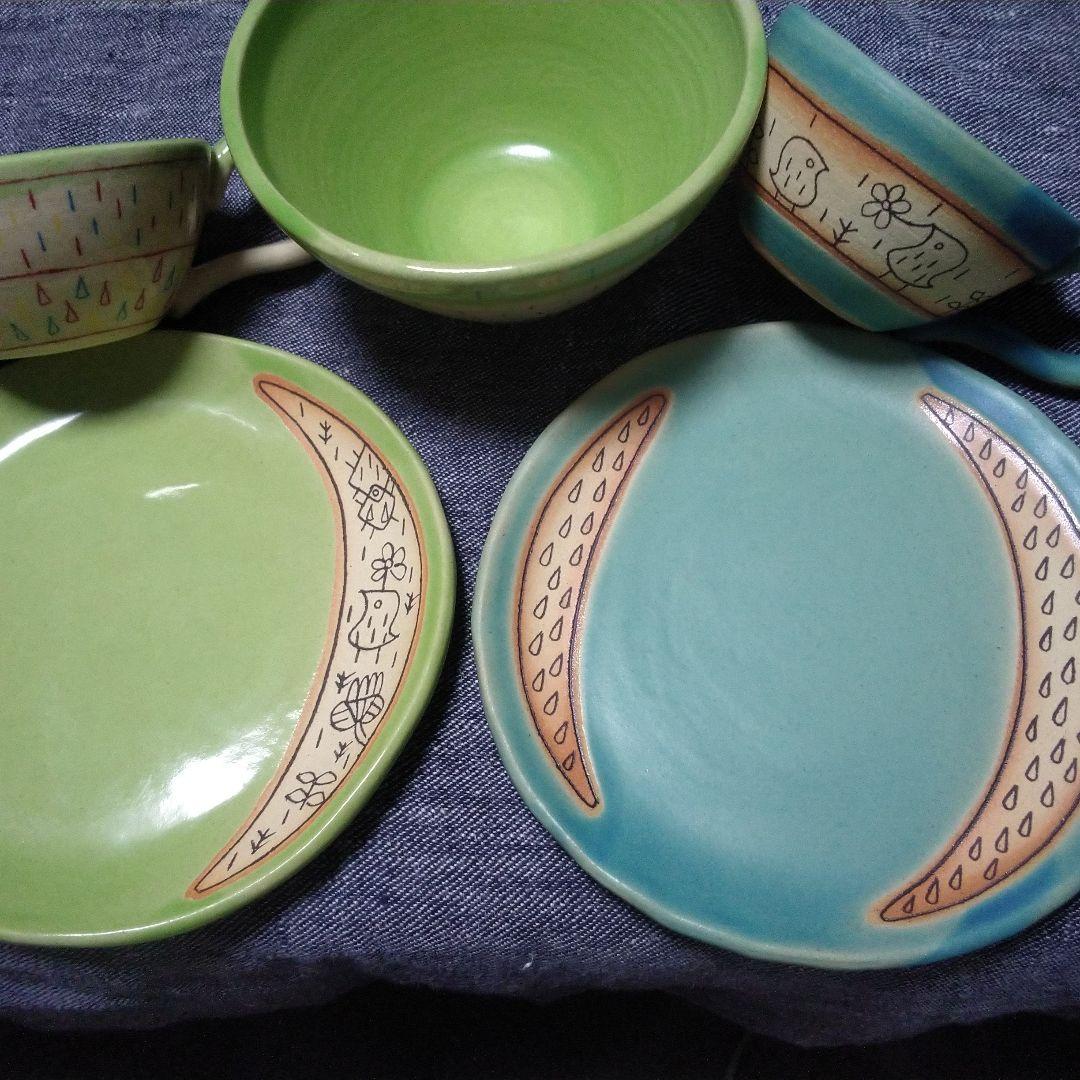 双子堂 手描きデザインの食器セット