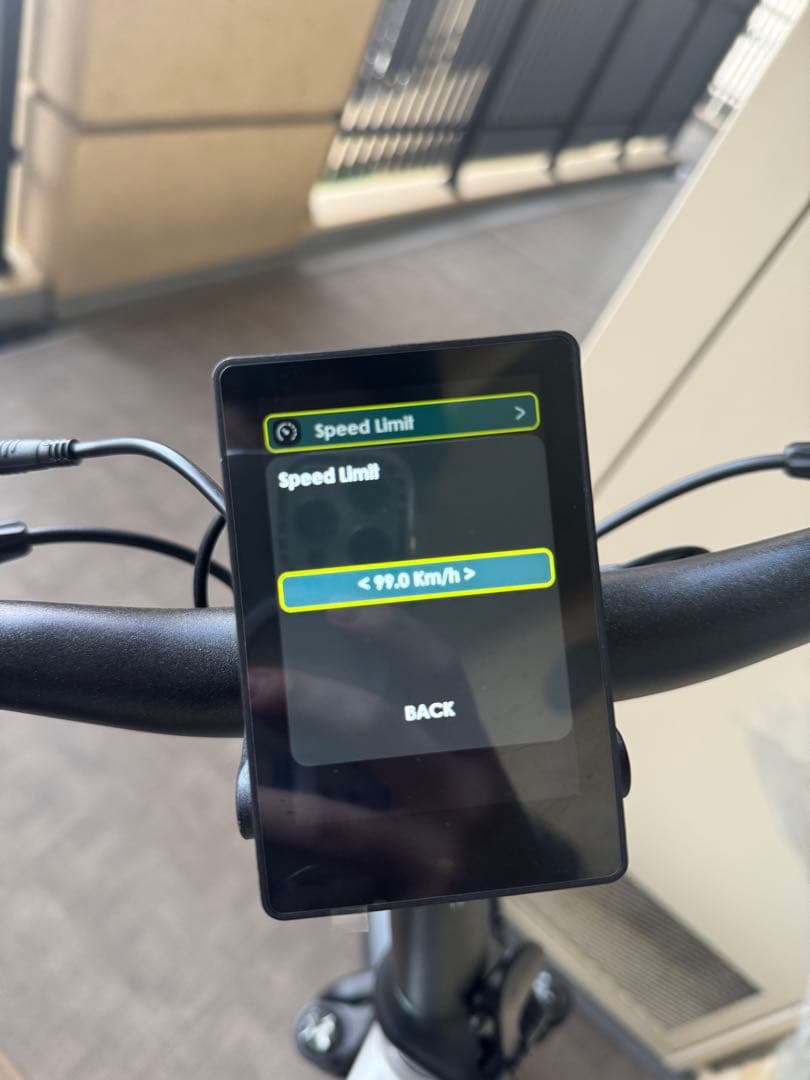 MATE X EVO デジタルディスプレイ