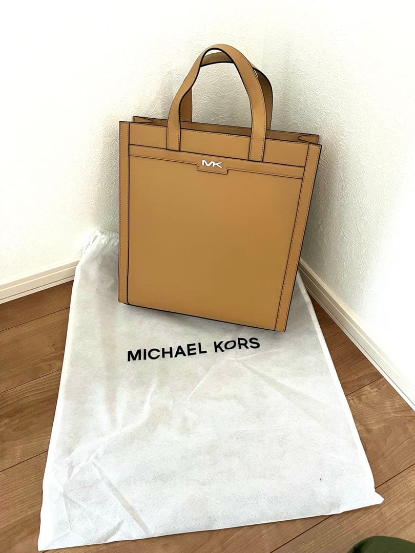 ※9/29までMICHAEL KORS ベージュ トートバッグ