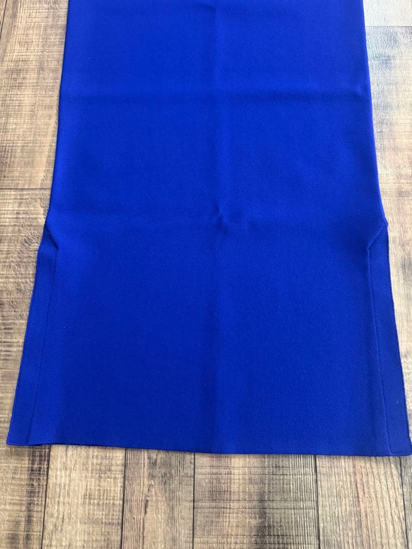 サイドスリットタイトニットスカート