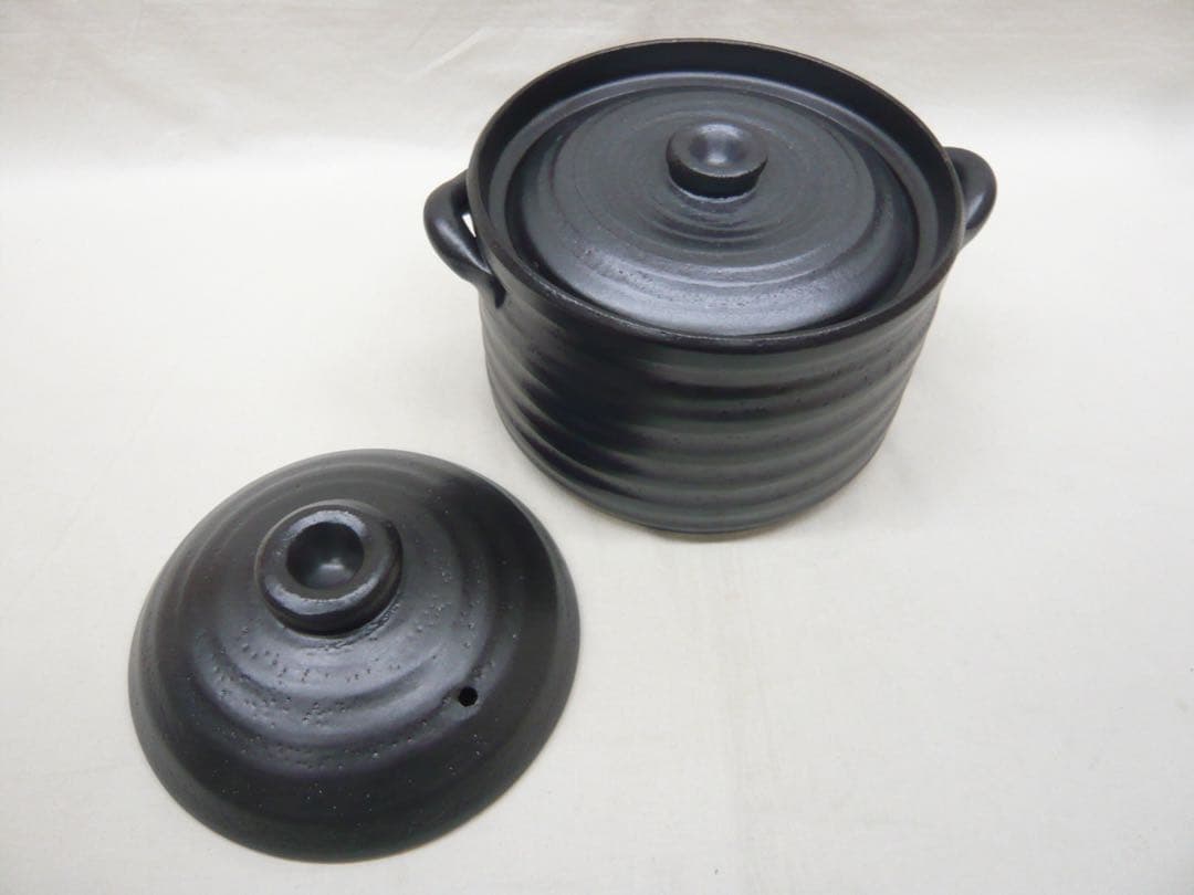 『萬古焼 二重蓋使用の3合炊きご飯釜 黒釉メタル』ガス・IH対応