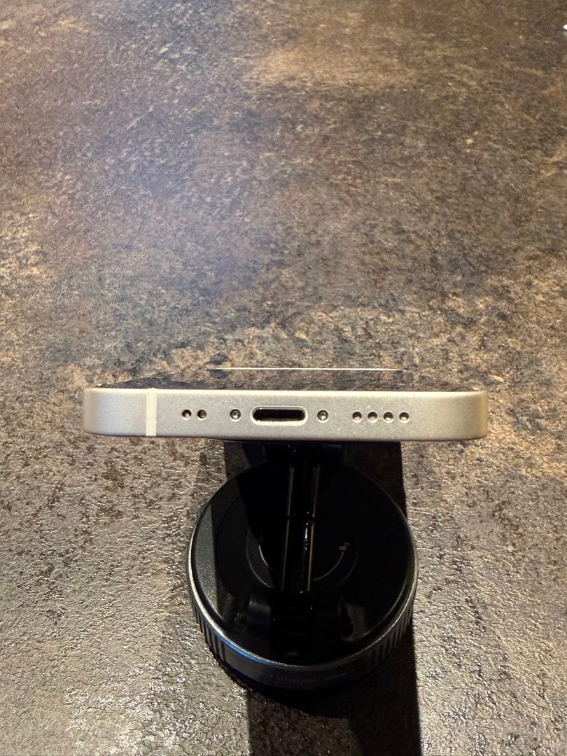 外装ほぼ新品バッテリー100%iPhone 12 mini 128GB ホワイト