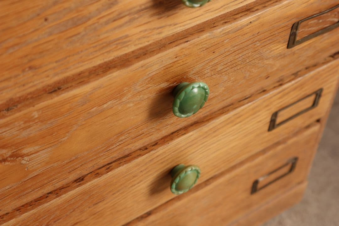 緑摘まみの楢(ナラ)材4杯小引き出し　古道具 古家具 ドロワー 無垢材