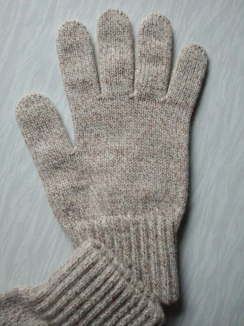 ヴィヴィアンウエストウッド メンズ カラーオーブ刺繍手袋 ベージュ