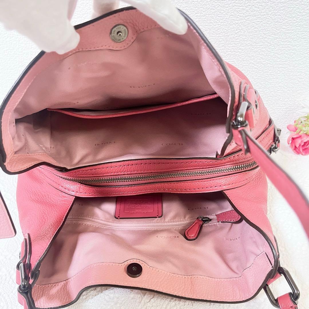 【極美品】COACH コーチ トートバッグ 肩掛け ピンク系 大容量 チャーム付