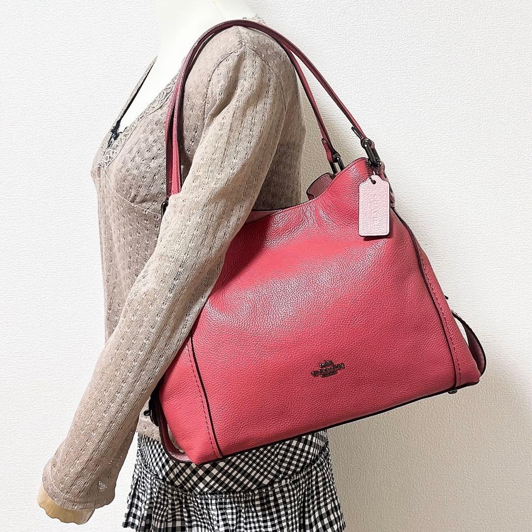 【極美品】COACH コーチ トートバッグ 肩掛け ピンク系 大容量 チャーム付