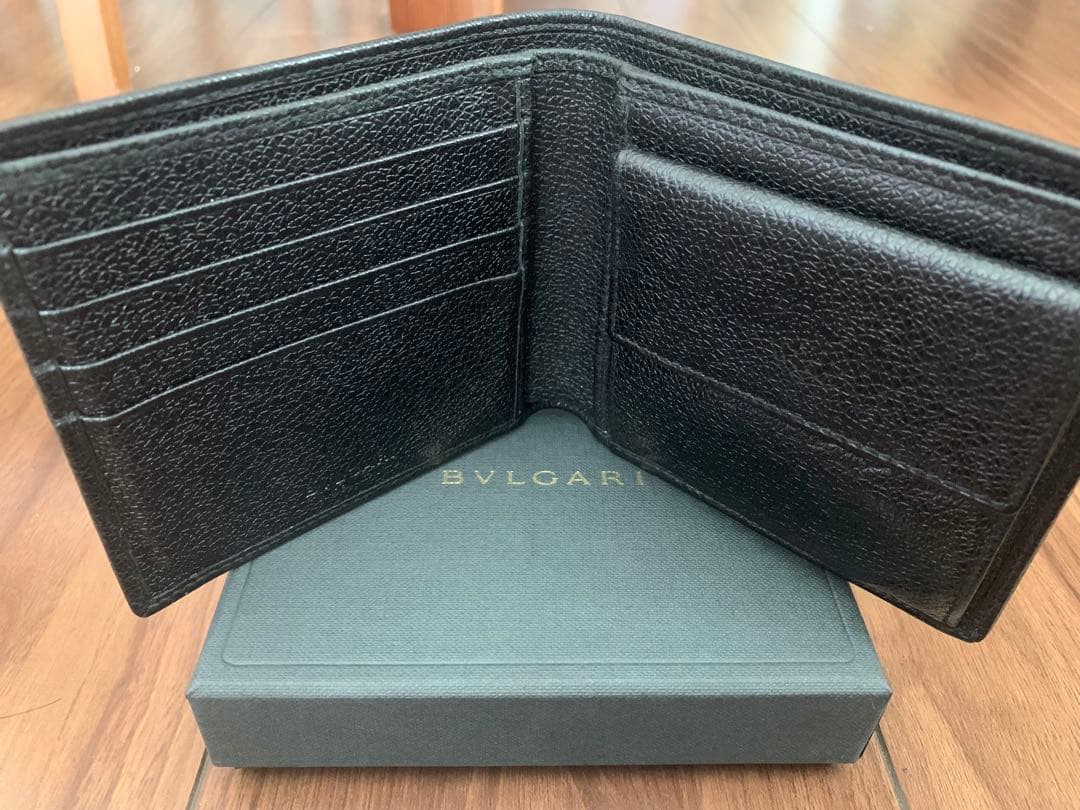 【最終価格】【美品】【BVLGARI】ブルガリ　二つ折り財布　ブラック