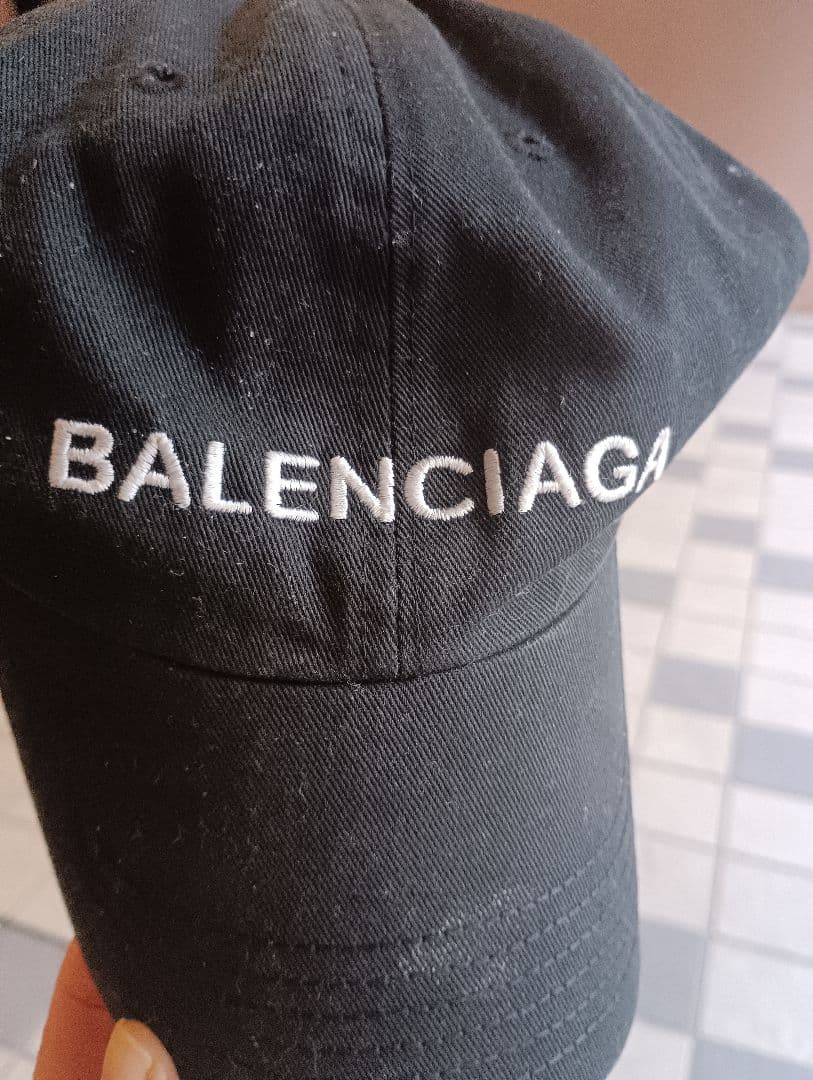 BALENCIAGA ブラック コットンキャップ