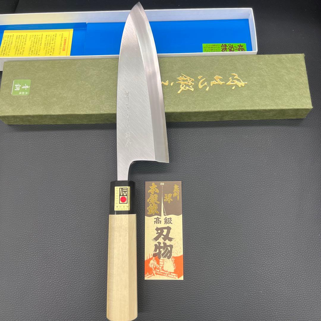 ★新品送料込★堺打刃物青鋼出刃包丁180mm水牛八角柄マチ磨き裏押し右片刃化粧箱