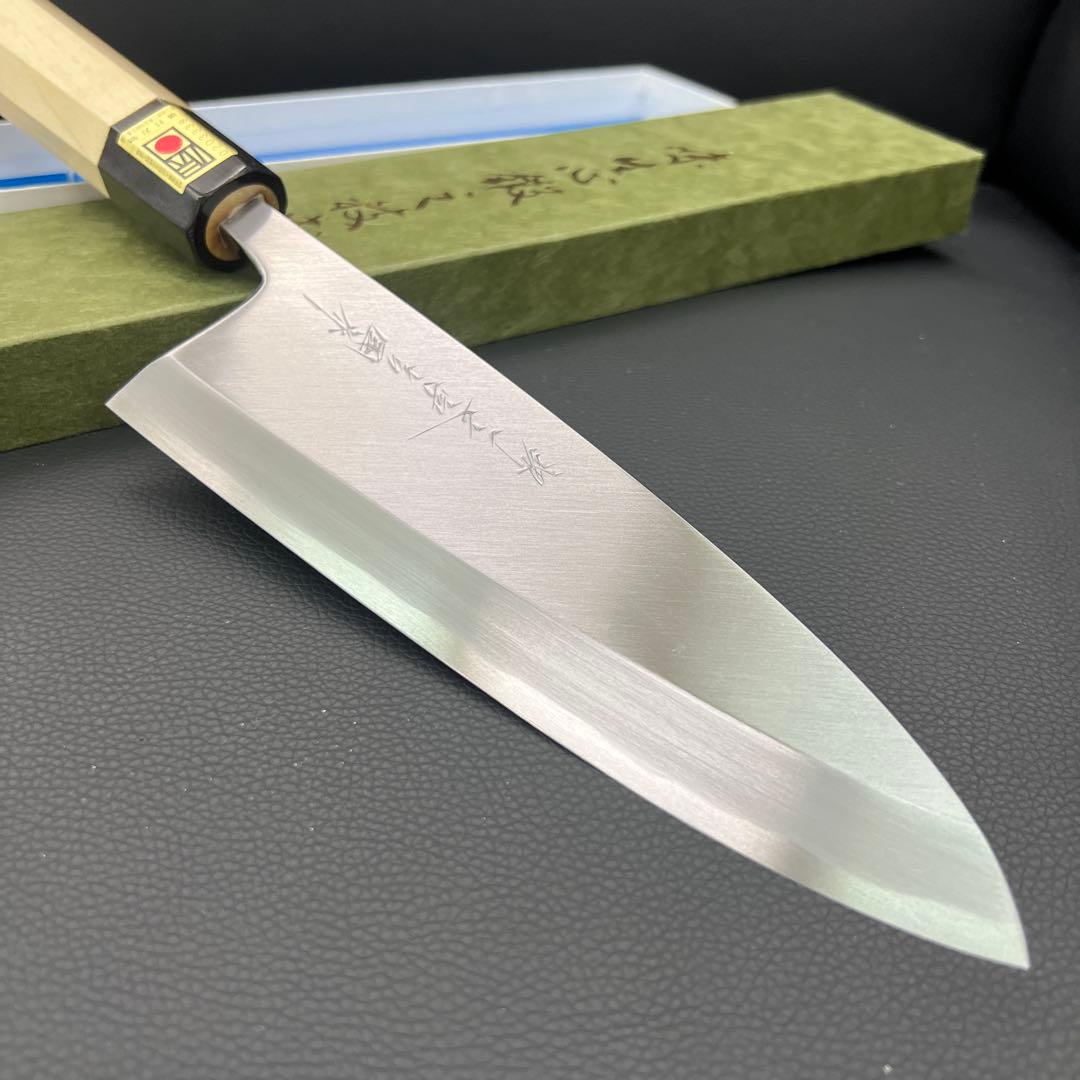 ★新品送料込★堺打刃物青鋼出刃包丁180mm水牛八角柄マチ磨き裏押し右片刃化粧箱