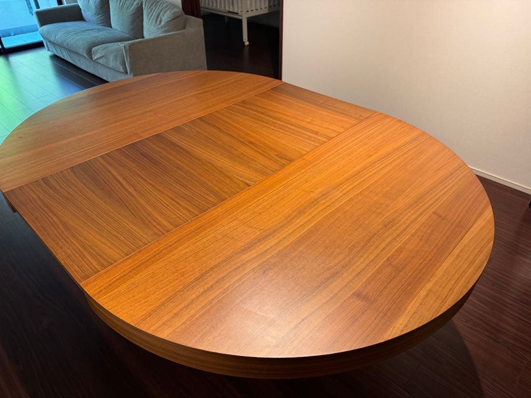 umico　BoConcept⭐︎伸縮可能　ダイニングテーブル