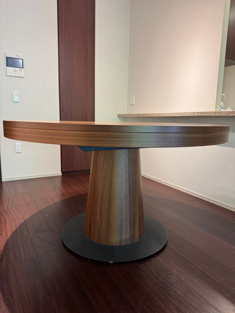 umico　BoConcept⭐︎伸縮可能　ダイニングテーブル