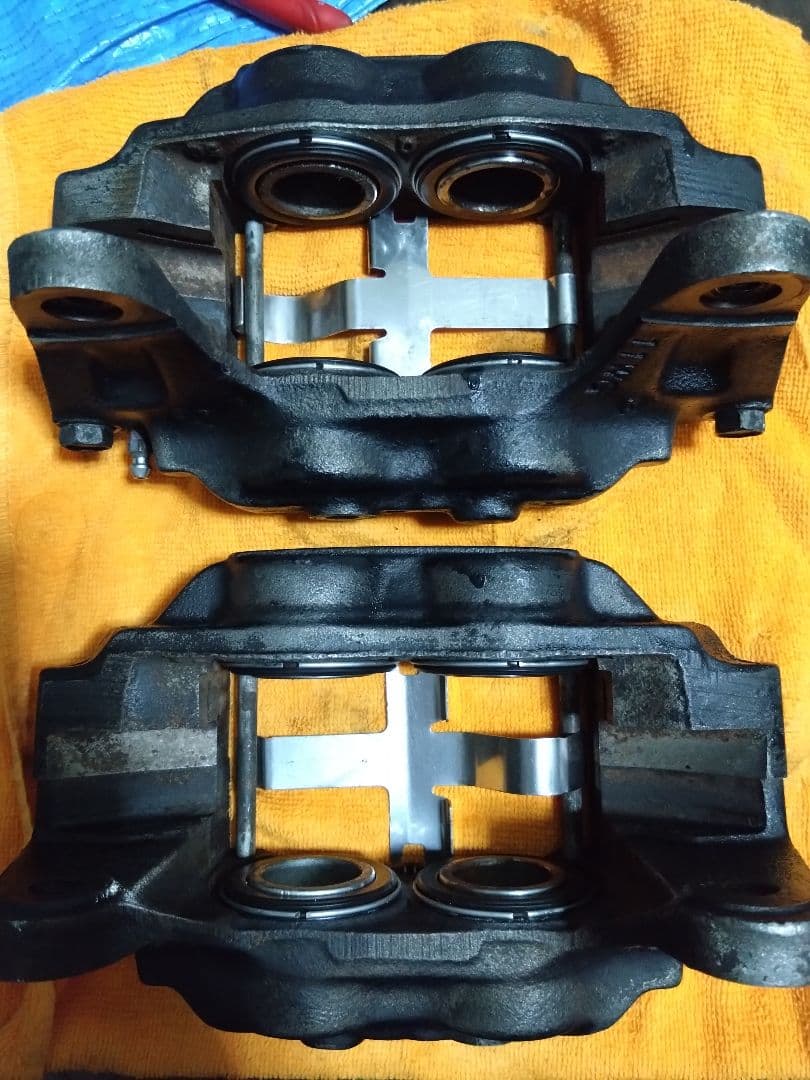 スバル　インプレッサ4POTキャリパー