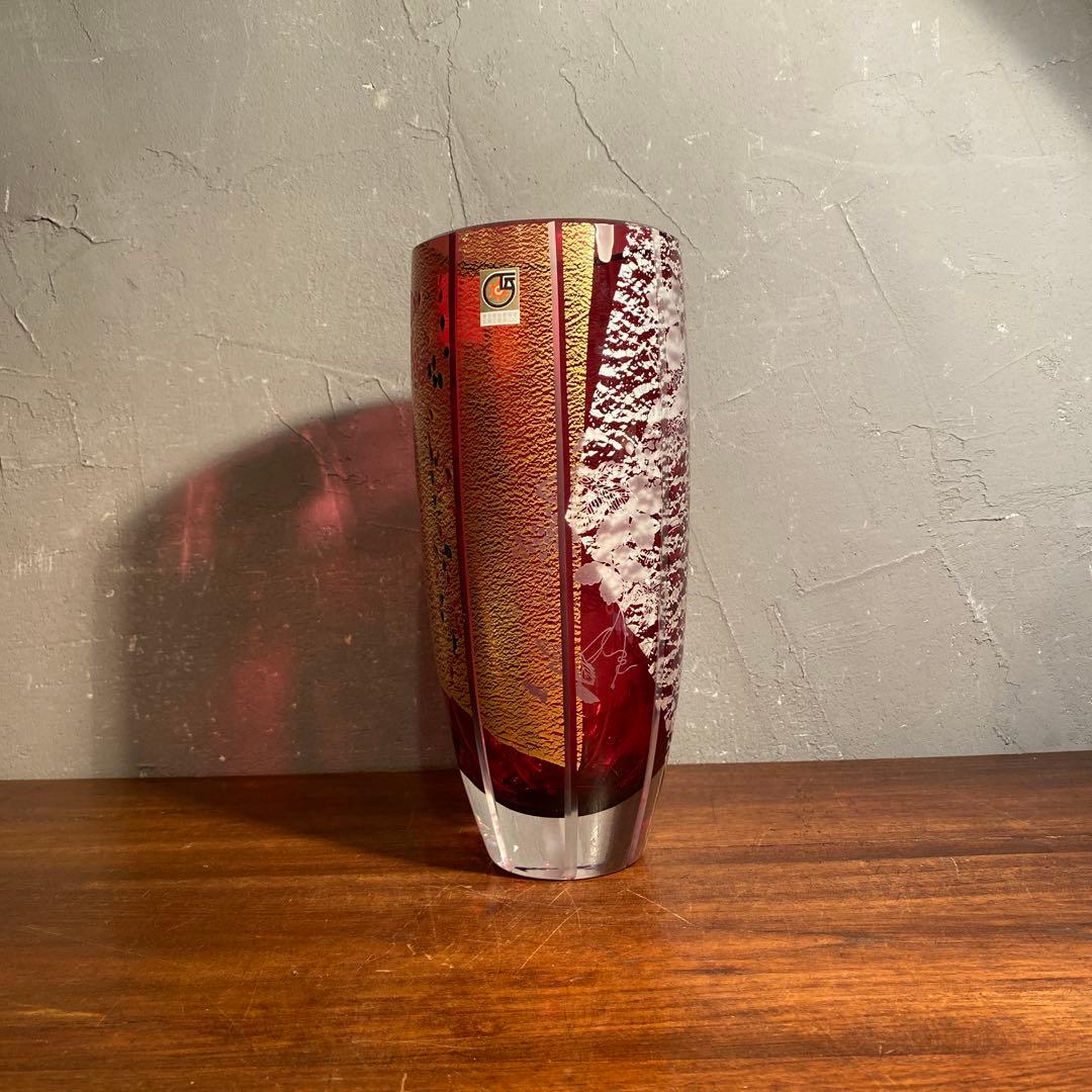 東洋佐々木硝子 紅波瑠 切子花瓶 伝統工芸品 フラワーベース オブジェ